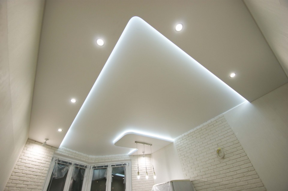 Заказать парящие натяжные потолки в г. Анжеро-Судженск